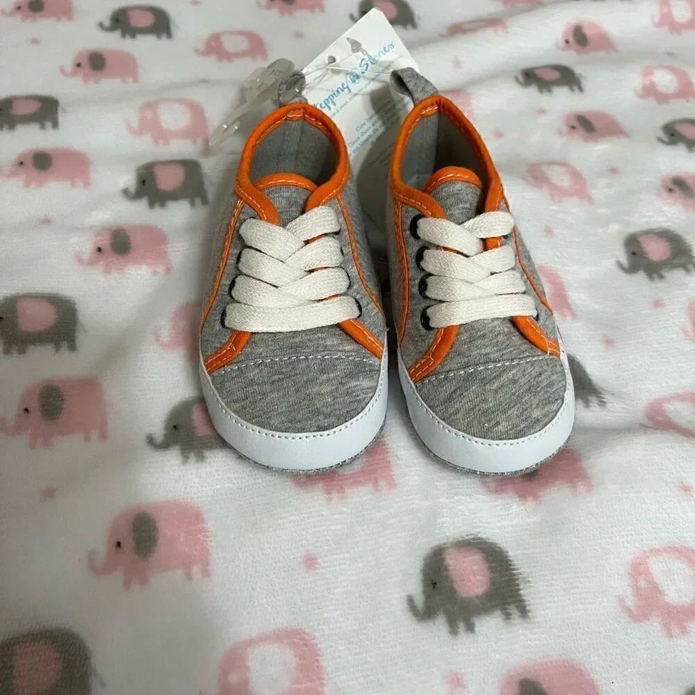 Stepping Stones Baby Shoes Gray And Orange Size 4 9-12 m NWT